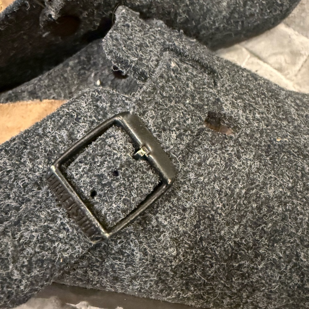 Birkenstock Gray Felt Slip-On Clogs with Buckle - Picture 5 of 6